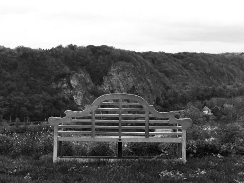 Banc donnant sur le port de Wépion Banc donnant sur le port de Wépion
